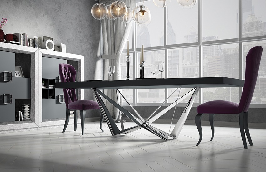 11. Completa tu zona de comedor con estas originales piezas con una impresionante mesa combinada con robustas sillas clásicas. Mesa: 200 x 90 cm. Librería: 120 x 139 x 40 cm.