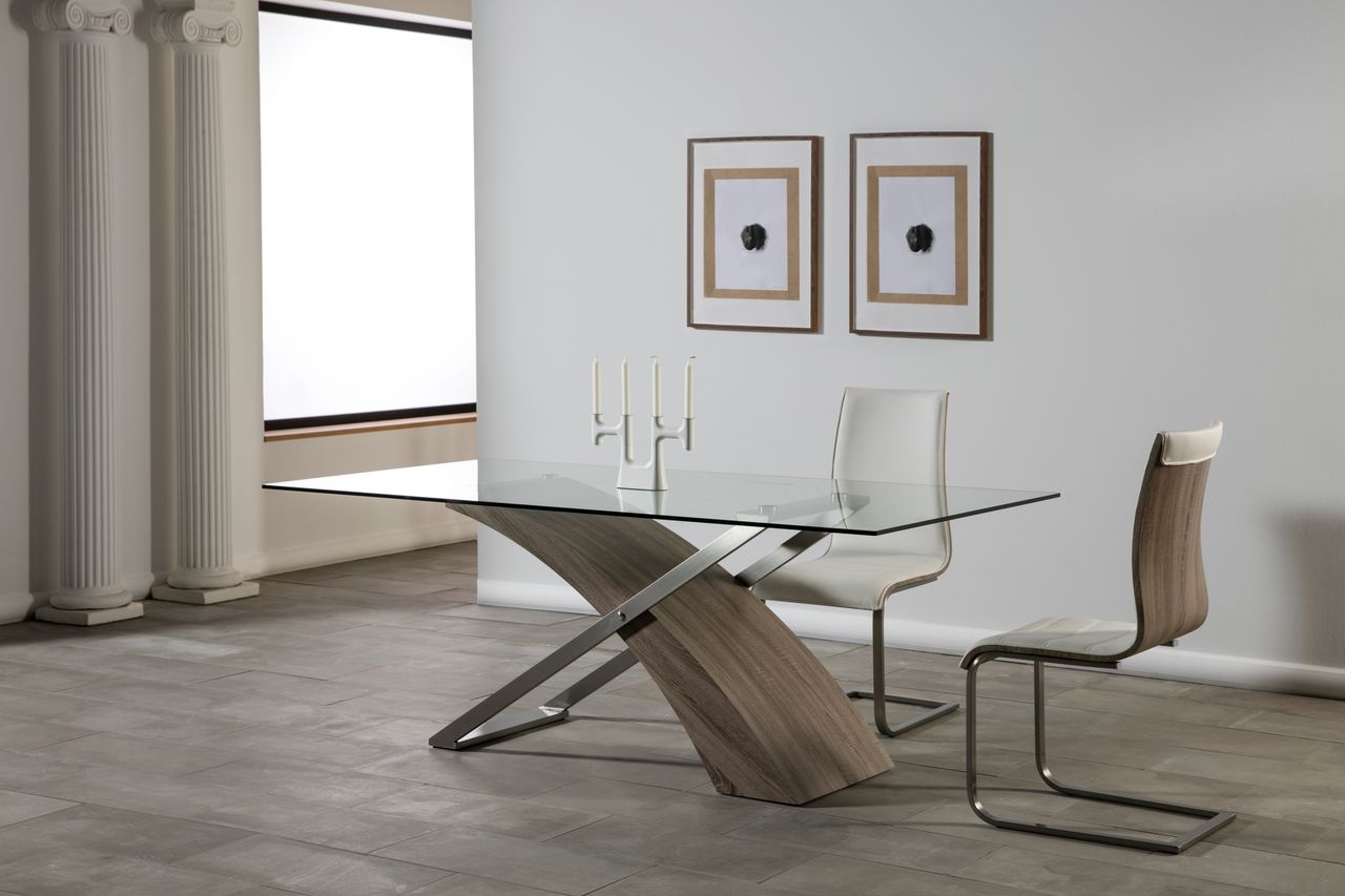 20 Conjunto de comedor vanguardista con sillas en piel sintética y espectacular mesa con tapa de cristal templado. Mesa: 120 x 45 x 65 cm.