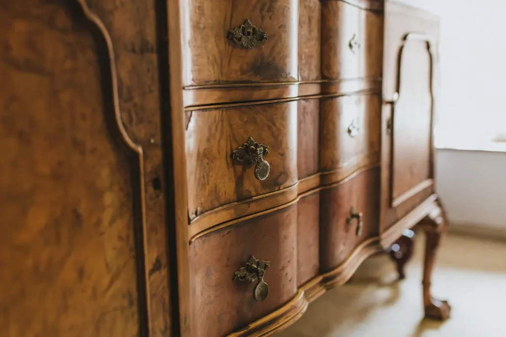 vestidor rustico antiguo de madera mueble rústico antiguo